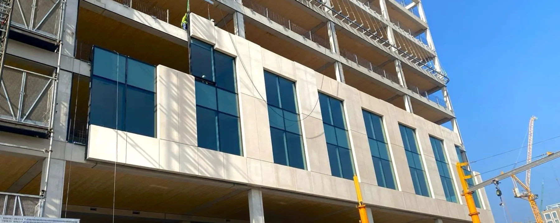 facade installation Brent cross